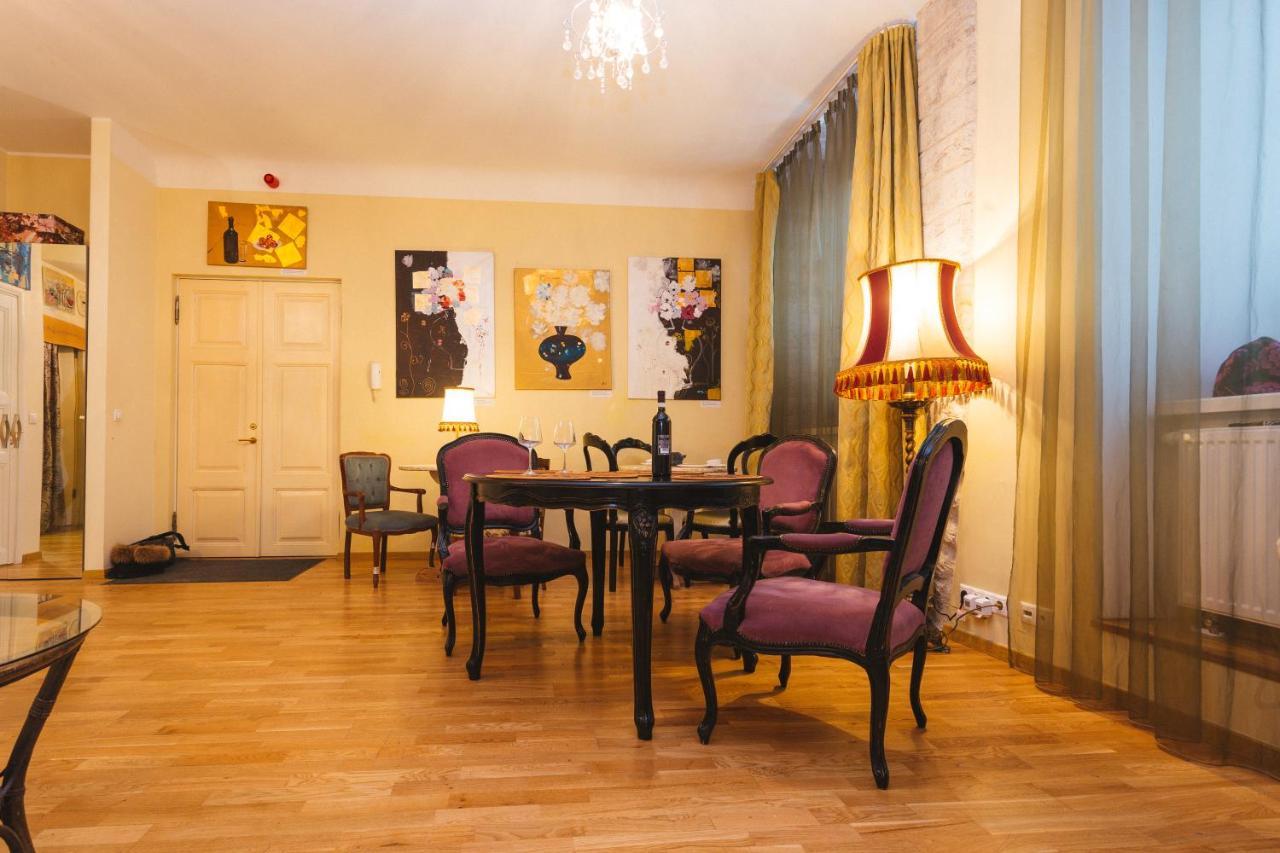 טאלין Cozy Apartment In Old Town מראה חיצוני תמונה
